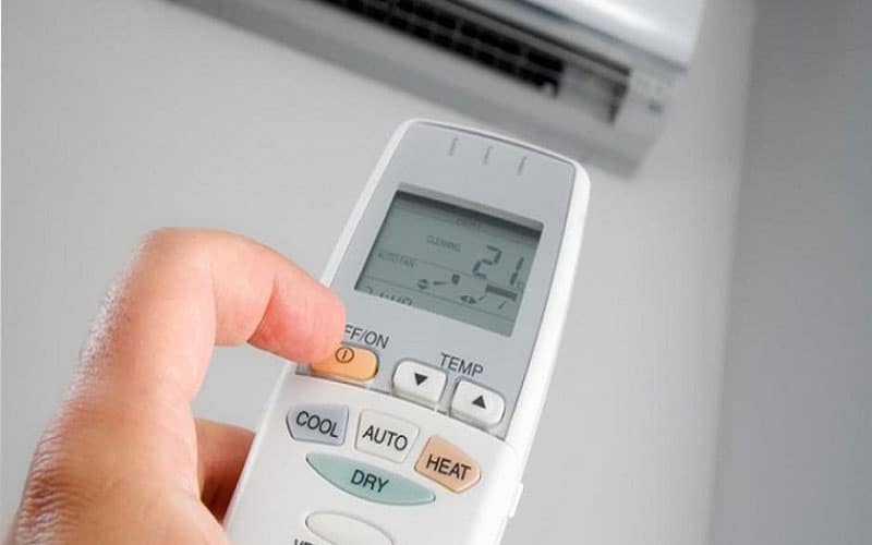 dieu-khien-may-dieu-hoa-daikin-treo-tuong